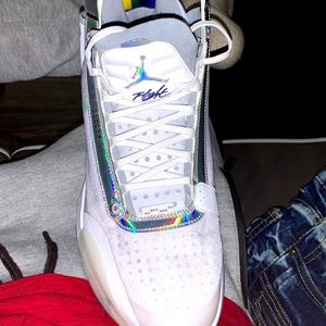 I’m selling brand new air Jordan.